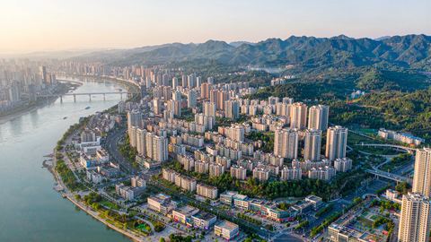 北碚区委常委会召开会议 部署平安稳定与校园安全隐患整治